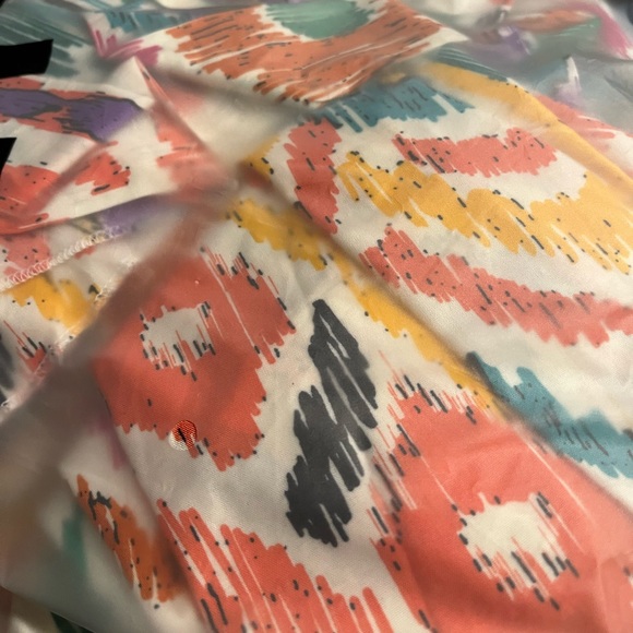 Cute & Colorful Wrap Shirt Blouse | Women’s Plus Size 16 / 2XL NEW in package! - Picture 5 of 5